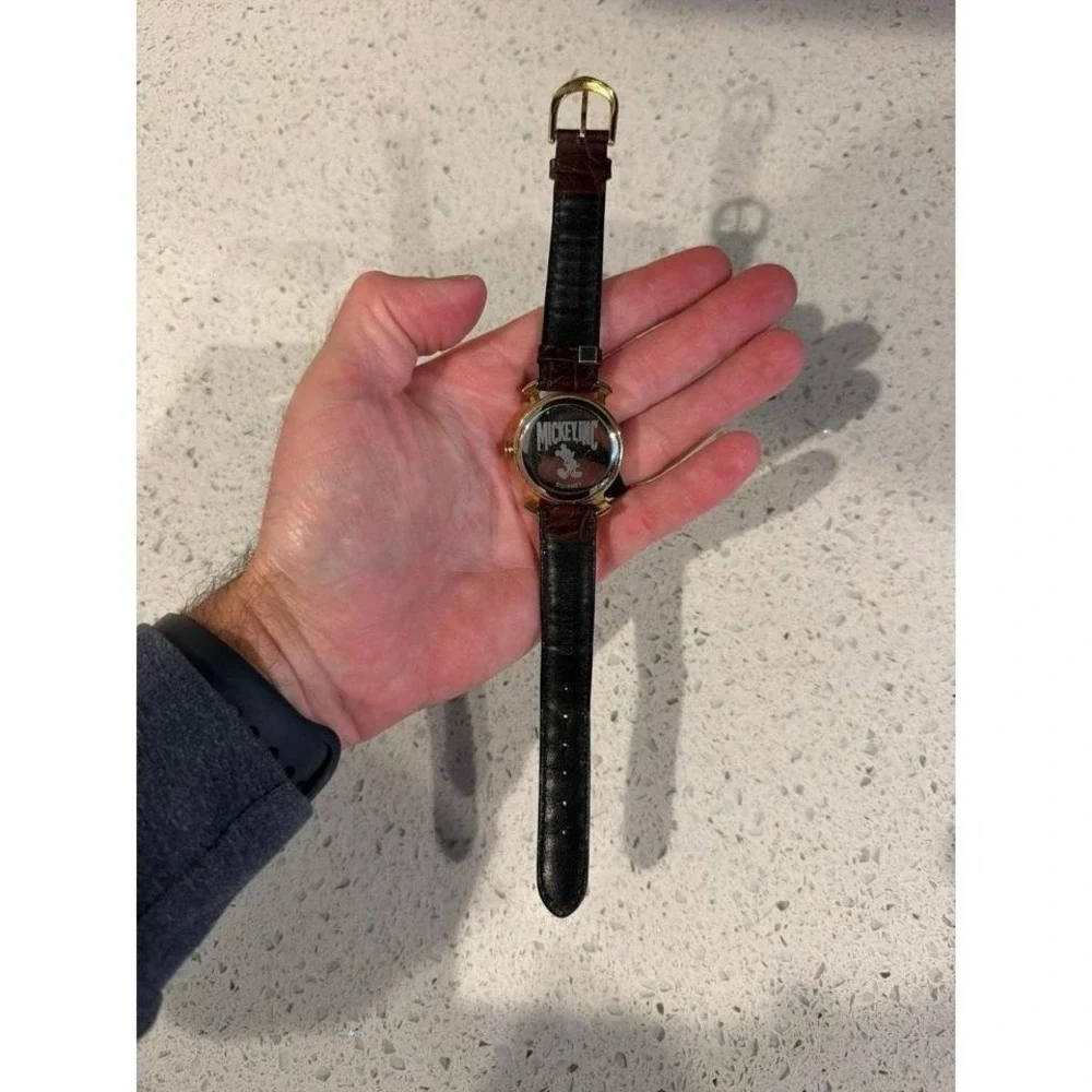 Disney Aladdin Watch Rotating Second Hand Genie‎ Dial